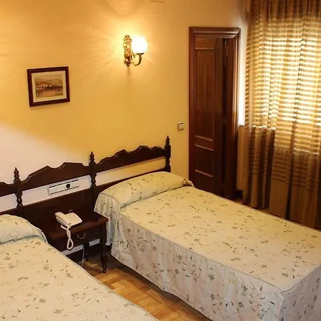 Castellano I Hotel Salamanca