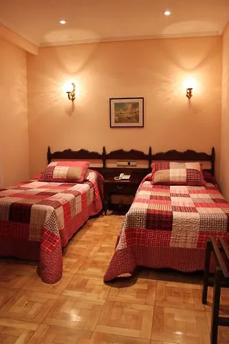 Hotel Castellano I *